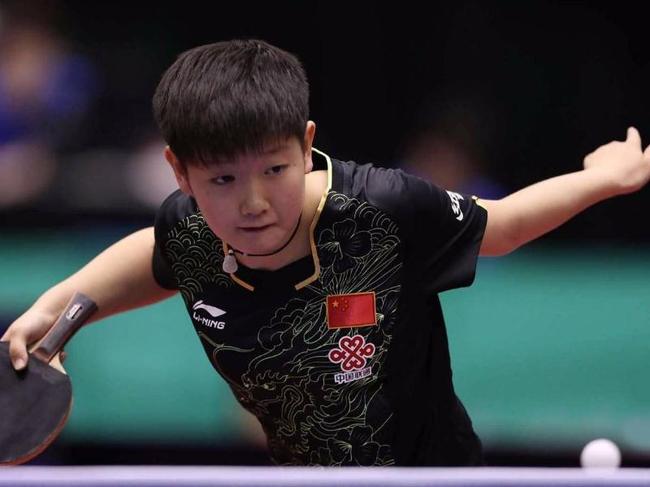 而库里则以 而库里则以